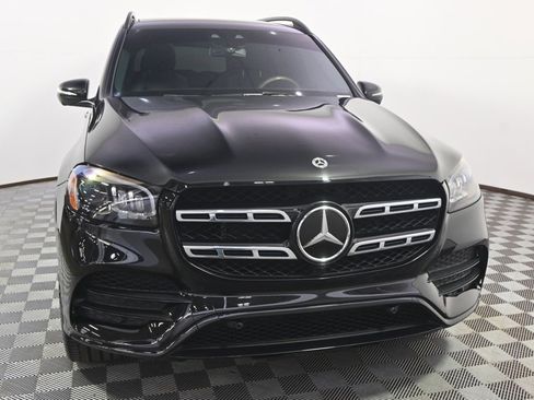 Used 2022 Mercedes-Benz GLS 450 4MATIC image 9