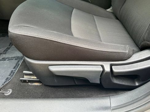 Used 2024 Nissan Sentra SV FWD image 16
