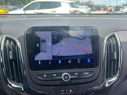 Used 2023 Chevrolet Equinox RS FWD image 15