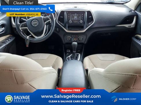 Used 2016 Jeep Cherokee Sport image 11