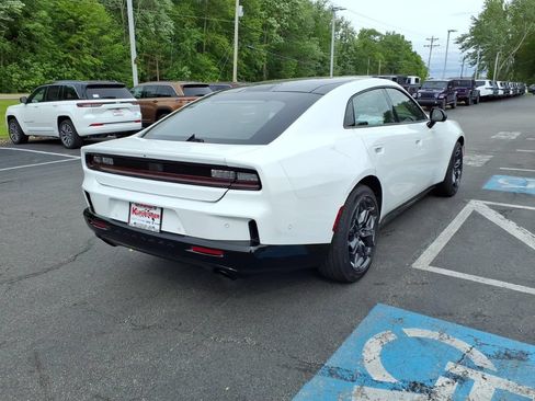 New 2026 Dodge Charger R/T AWD/4WD image 4