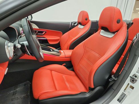 Used 2023 Mercedes-Benz SL 43 AMG w/ Driver Assistance Package image 16