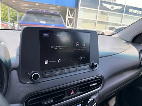 Used 2023 Hyundai Kona SE AWD/4WD image 22