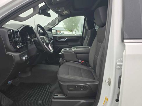 Used 2023 GMC Sierra 1500 SLE image 9