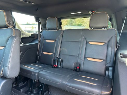 Used 2023 GMC Yukon AT4 w/ Technology Package AWD/4WD image 35