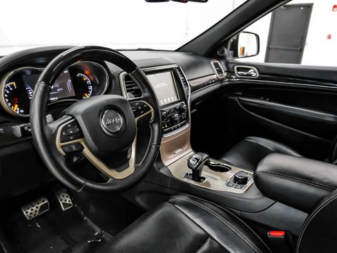 Used 2015 Jeep Grand Cherokee Overland AWD/4WD image 24