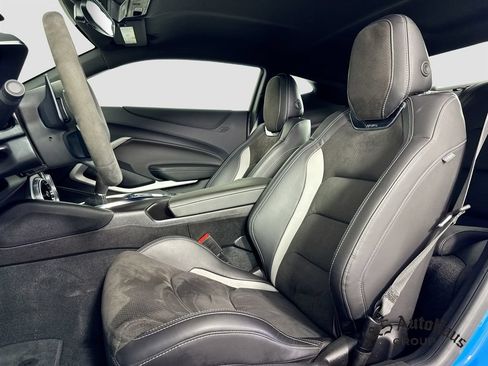 Used 2023 Chevrolet Camaro SS RWD image 11
