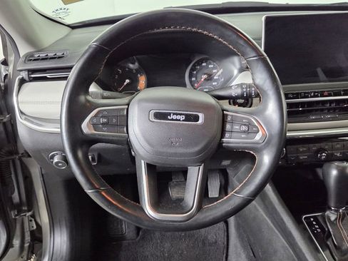 Used 2022 Jeep Compass Limited AWD/4WD image 16