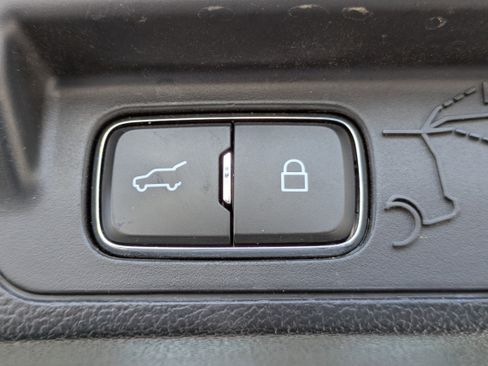 Used 2020 Ford Explorer ST w/ ST High-Performance Pack image 7