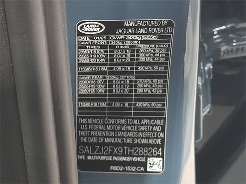 Used 2026 Land Rover Range Rover Evoque S image 33