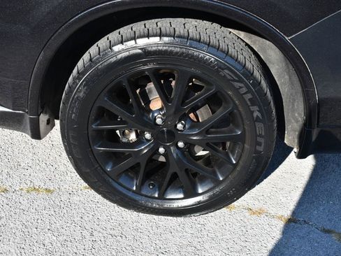 Used 2015 Dodge Durango R/T w/ Blacktop Package AWD/4WD image 29