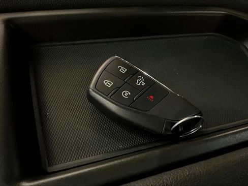 Used 2025 Chevrolet Silverado 1500 LT image 35