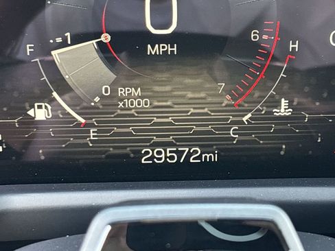 Used 2024 GMC Acadia Denali w/ Super Cruise Package image 12