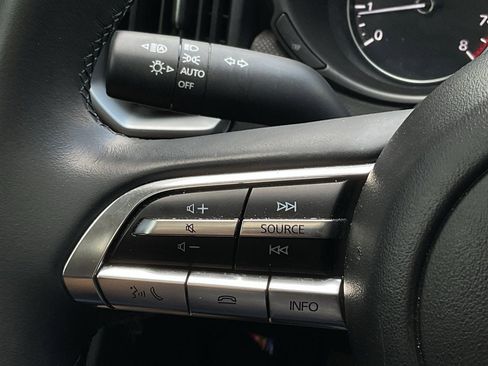 Used 2025 MAZDA CX-50 AWD 2.5 S w/ Premium Package image 26