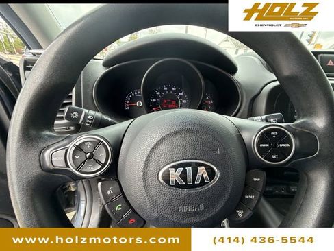 Used 2014 Kia Soul + FWD image 11