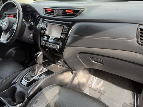 Used 2020 Nissan Rogue SL image 49