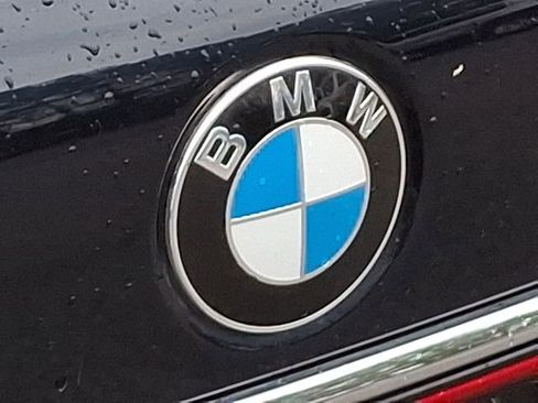 Used 2022 BMW 750i xDrive w/ M Sport Package image 40