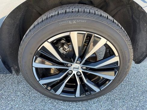 Used 2024 Volvo XC60 B5 Plus w/ Protection Package Premier AWD/4WD image 24