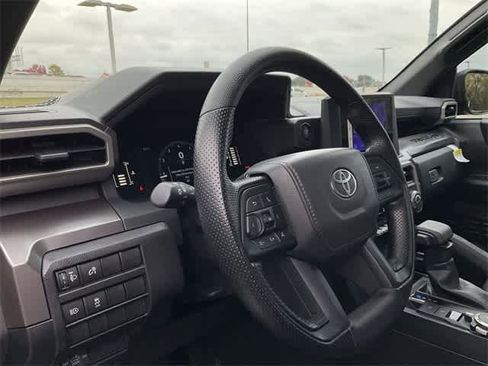 Certified 2025 Toyota Tacoma SR5 image 10