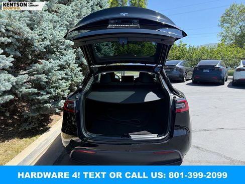 Used 2023 Tesla Model Y Long Range AWD/4WD image 28