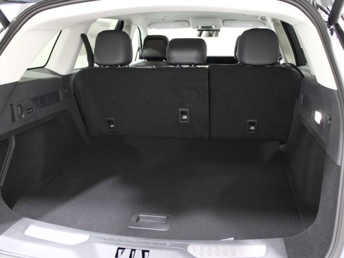 Used 2025 Lincoln Nautilus Premier AWD/4WD image 20