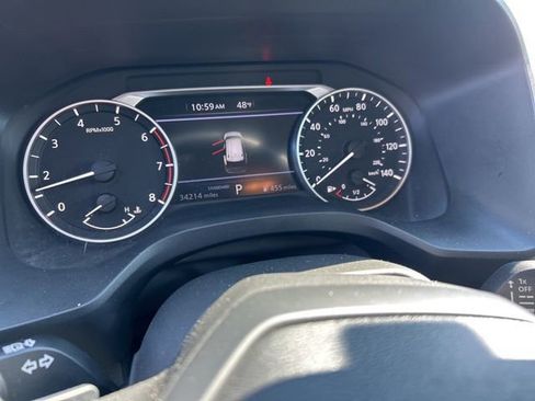 Used 2025 Nissan Rogue SV image 7