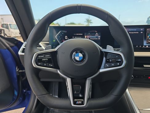 Used 2025 BMW 230i Coupe w/ M Sport Package RWD image 25