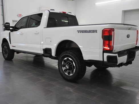 Used 2024 Ford F350 Lariat w/ Lariat Ultimate Package image 6