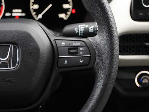 Used 2025 Honda HR-V LX image 22