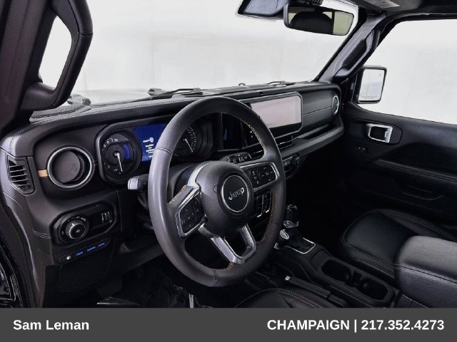 Used 2024 Jeep Wrangler Unlimited Sahara w/ Technology Group AWD/4WD image 9
