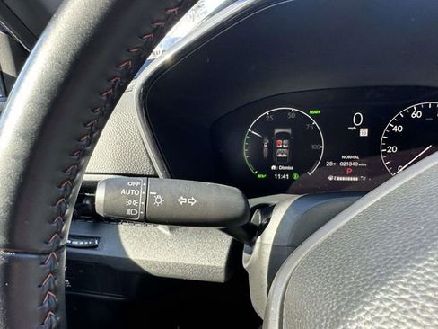 Certified 2025 Honda CR-V Sport-L image 28