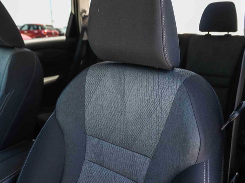Used 2026 Nissan Rogue SV FWD image 25