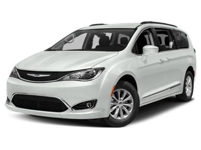 Used 2018 Chrysler Pacifica Touring Plus w/ Tire & Wheel Group