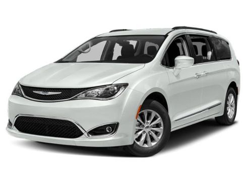 Used 2018 Chrysler Pacifica Touring Plus w/ Tire & Wheel Group image 1