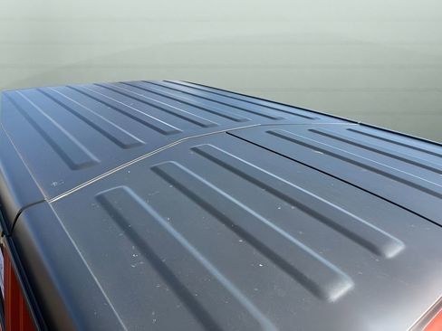 Used 2018 Jeep Wrangler Unlimited Sahara w/ Dual Top Group image 27