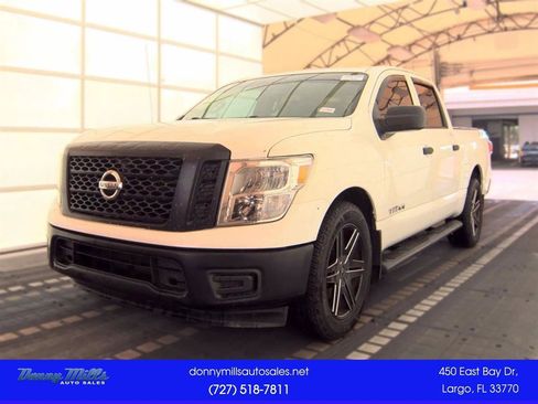 Used 2017 Nissan Titan S RWD image 1