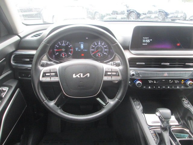 Used 2022 Kia Telluride EX w/ EX Premium Package AWD/4WD image 16