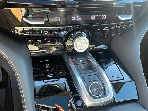 Certified 2023 Acura MDX SH-AWD w/ Advance Package image 11