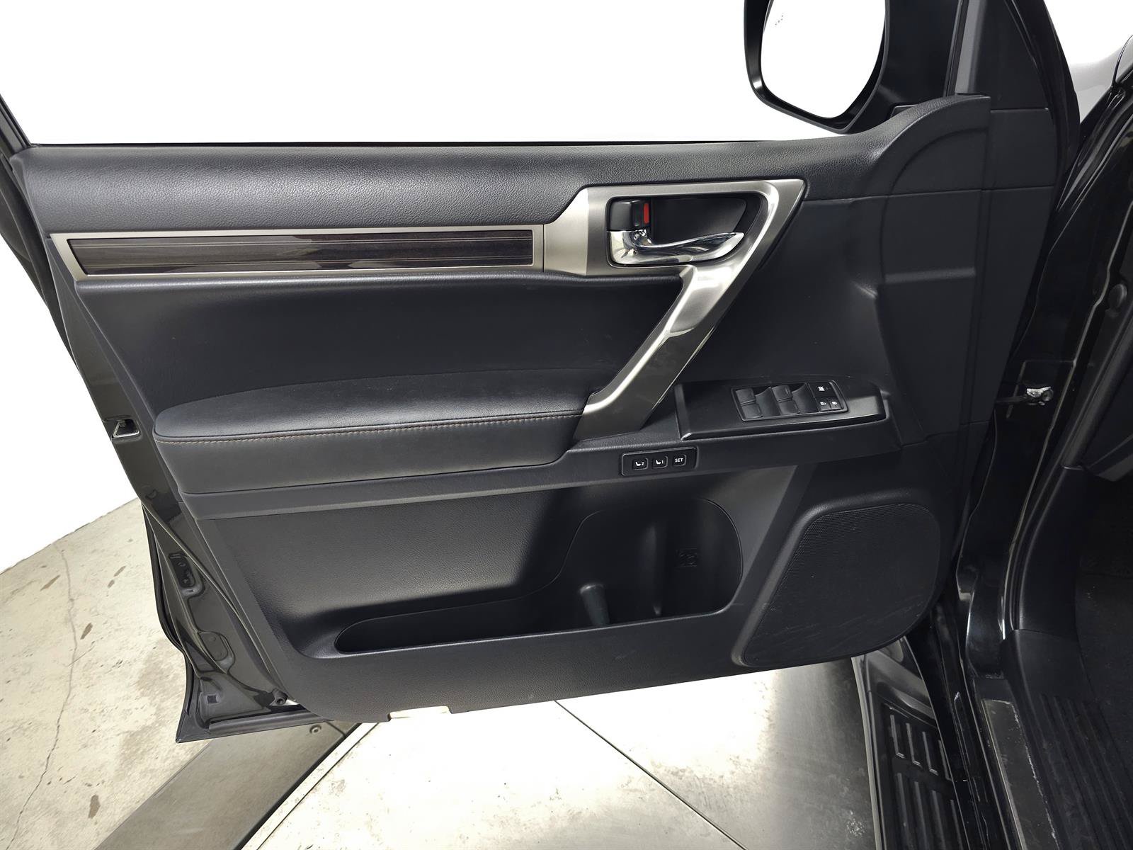 Certified 2023 Lexus GX 460 Premium AWD/4WD image 16