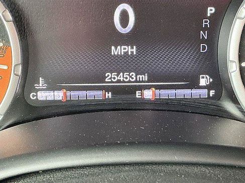 Used 2015 Jeep Renegade Limited AWD/4WD image 31
