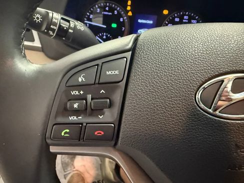 Used 2018 Hyundai Tucson Sport AWD/4WD image 32