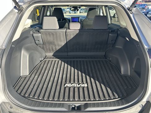 Used 2024 Toyota RAV4 XLE w/ Convenience Package image 21