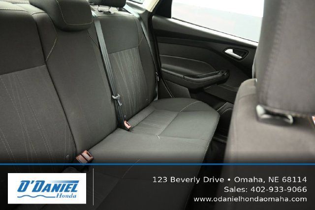 Used 2017 Ford Focus SE FWD image 40