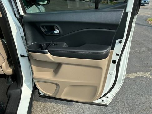 Used 2023 Honda Ridgeline RTL-E image 24