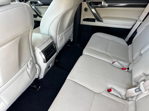 Used 2023 Lexus GX 460 Premium w/ Premium Plus Package AWD/4WD image 13