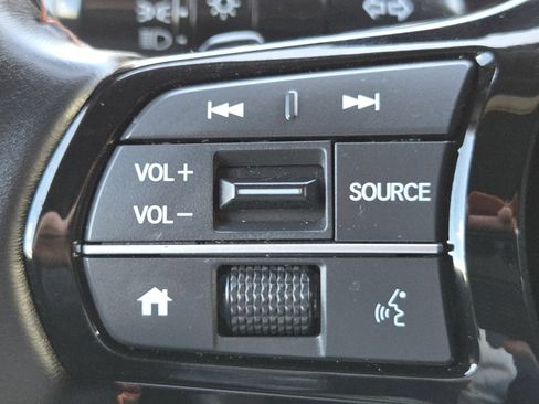 Certified 2025 Honda Pilot Sport image 12
