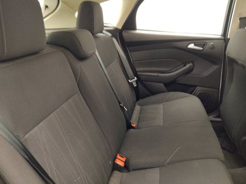 Used 2018 Ford Focus SEL FWD image 19