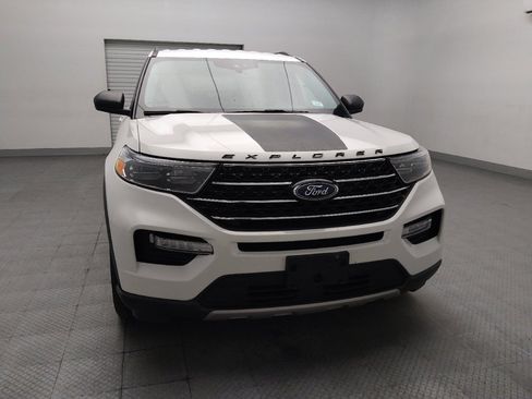Used 2021 Ford Explorer XLT w/ Equipment Group 202A RWD image 14