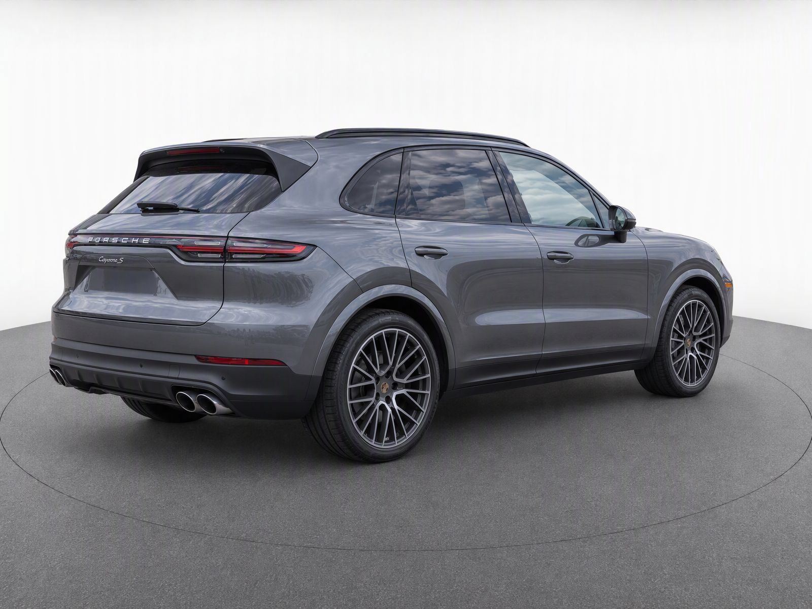 Used 2019 Porsche Cayenne S AWD/4WD image 4