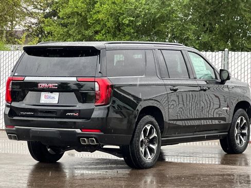 New 2026 GMC Yukon XL AT4 AWD/4WD image 4